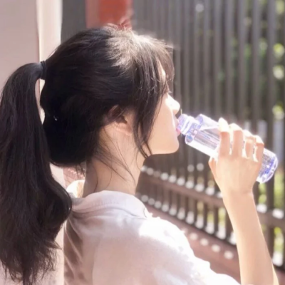 超清女生头像合集 8张精选图分享