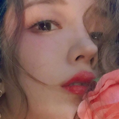 女生ins欧美风高清头像合集 18张好看的ins欧美女生头像