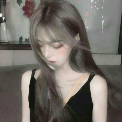 9张霸气冷感女生微信头像 高清无水印直接用