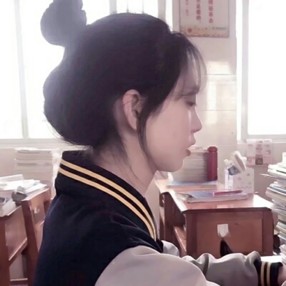 19张高清韩范丸子头女生背影头像 适合当微信头像