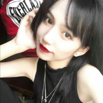 23张高清女生真人头像图片合集