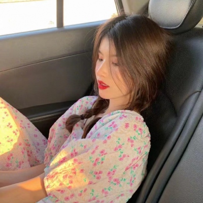 高清好看的真人女生头像 共18张