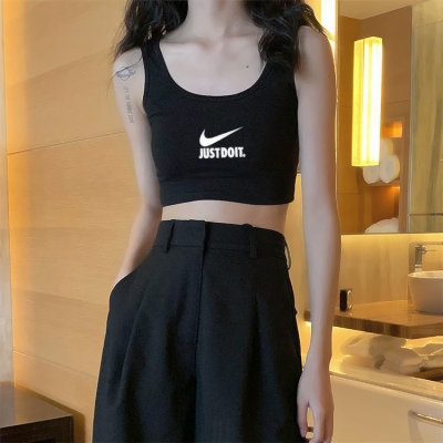 15张高清高冷性感女生头像合集