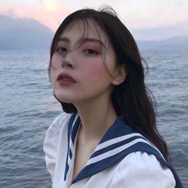 16张高清时髦高冷女生头像 自带氛围感的气质款头像合集