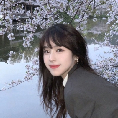 女生低调有内涵的真人头像来啦，一共9张