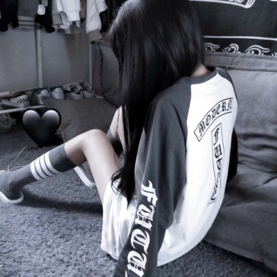 女生头像下半身霸气不露脸！23张高清新潮半身头像合集