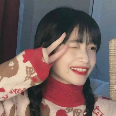 8张氛围感拉满的红色系女生头像 气质活力感拉满