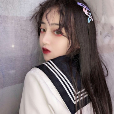 24张高清好看的JK制服女生头像合集
