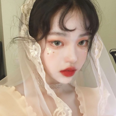 18张高清婚纱系女生头像 唯美精致氛围感拉满