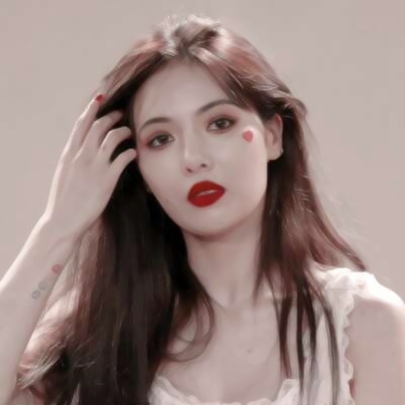 女生霸气冷酷丧系高清头像（10张）