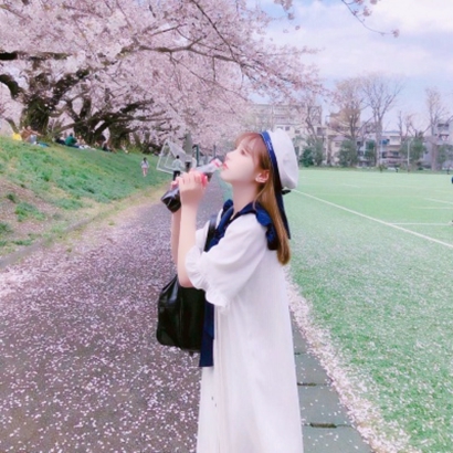 女生小清新高清头像合集 23张甜美治愈的清新风格女生头像