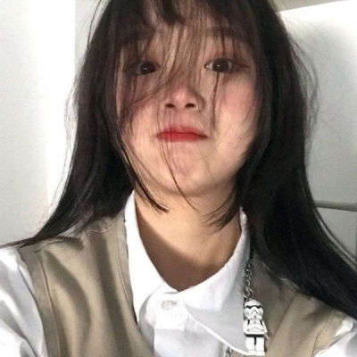 超火高清女生头像合集 共18张