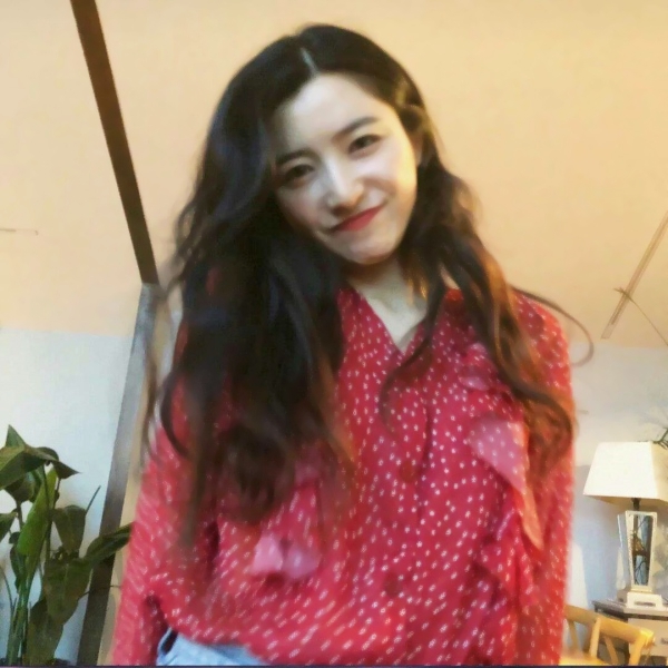 34张氛围感拉满的女生气质魅力头像 超清质感图合集