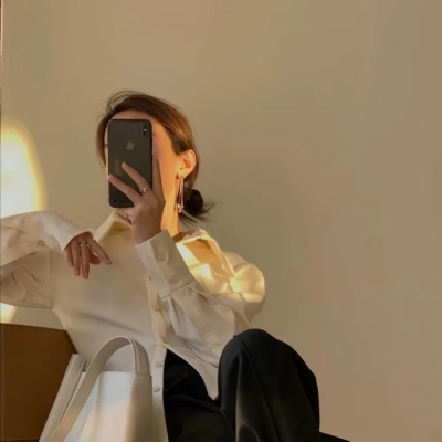 12张超拽帅气冷酷小姐姐真人头像合集