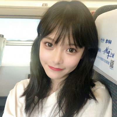 30张高清真人女生优质QQ头像 颜值在线超适配