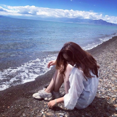 18张高清真人女生微信头像 质感拉满直接用