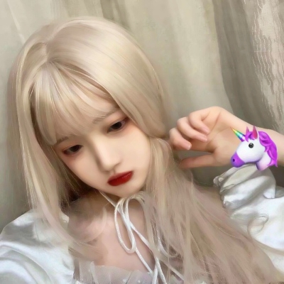 超酷！16张个性染发社会女生头像合集