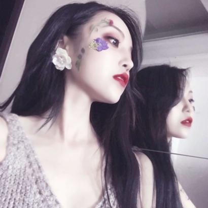 高冷御姐风女生头像 喜欢御姐路线的看过来（共14张）