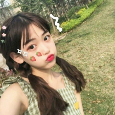 22张超潮女生头像合集 高清时尚又好看