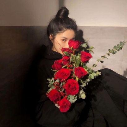 15张高清沉稳又有韵味的成熟气质女生头像合集