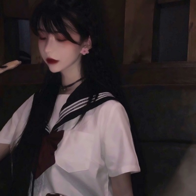 13张高清高冷御姐风女生头像合集