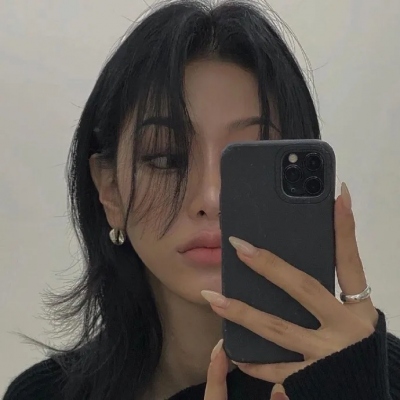 18张适合网恋用的青春活泼女生头像合集