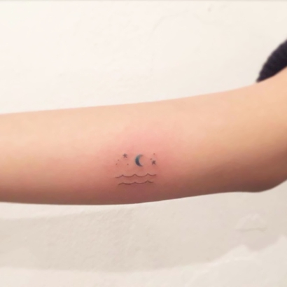 女生纹身部位头像合集 30张高清好看的女生部位纹身头像