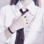 领带衬衫女生头像合集 18张高清撩人衬衫部位头像来了