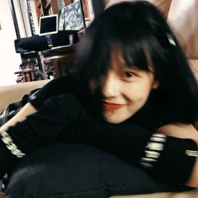 6张带女人味的有意境个性微信头像，女生头像合集来啦