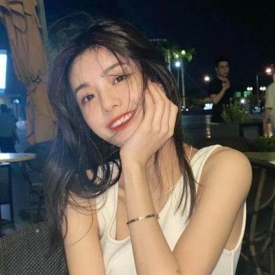 超火的女生头像合集 共11张高清图