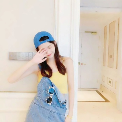 16张高清有气质戴帽女生头像 唯美氛围感拉满