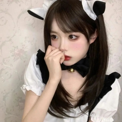 超火高颜值女生正脸头像 14张合集