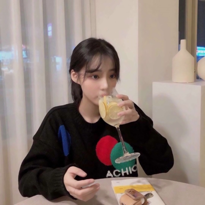 14张高清可爱傻白甜女生QQ头像合集