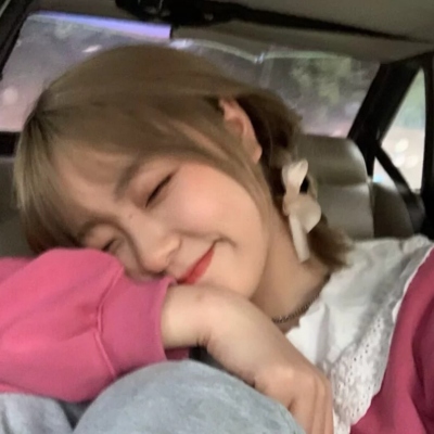 12张超仙粉色系真人少女头像，戳中你的少女心