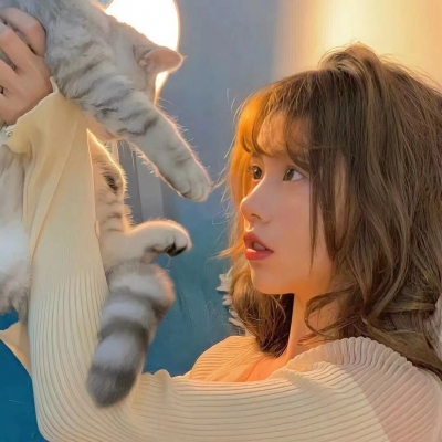 ins风温柔女生头像合集来了！10张氛围感拉满的漂亮头像