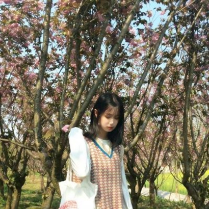 12张氛围感拉满！意境风高清女生头像合集