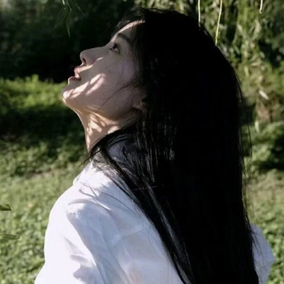 高清好看的真人女生头像 共18张