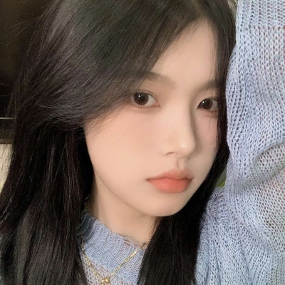 9张超好看的女生真人唯美QQ头像合集