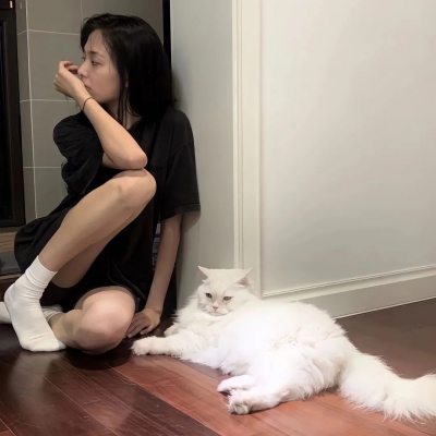 18张适合网恋用的青春活泼女生头像合集