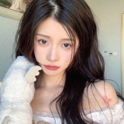 20张超甜撩人的女生头像合集