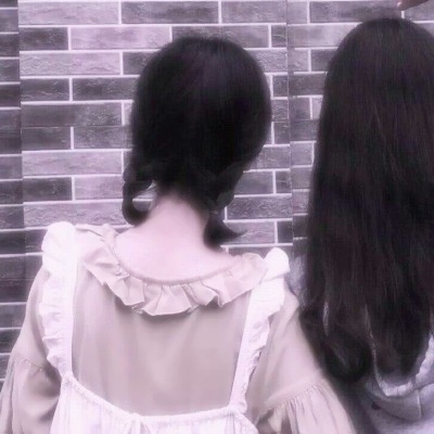 36张最新不露脸高清闺蜜头像合集 新潮女生头像素材