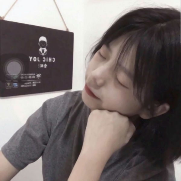 30张高清好看女生头像 各种风格任你挑