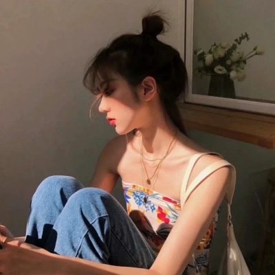 最新款真人高清QQ女生头像合集 共11张