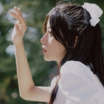 8张氛围感拉满的露脸小清新女生头像合集