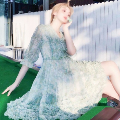 女生小清新高清头像合集 23张甜美治愈的清新风格女生头像