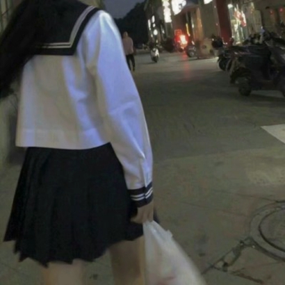 29张清冷感拉满！女生冷淡酷感伤感QQ头像合集