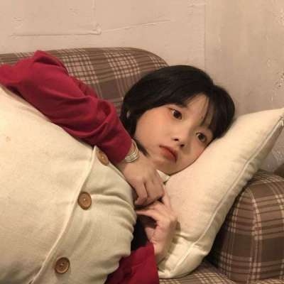 适合20岁女生的微信头像合集来了，共8张