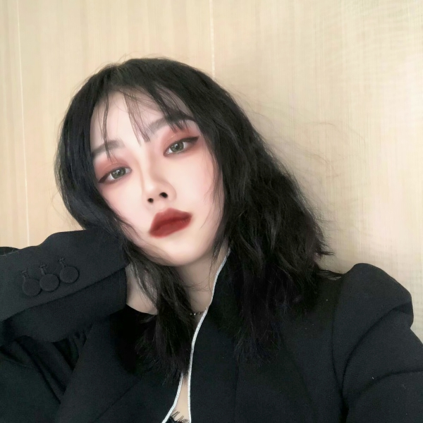 QQ女头像冷酷霸气超拽！12张高冷女生霸气头像合集