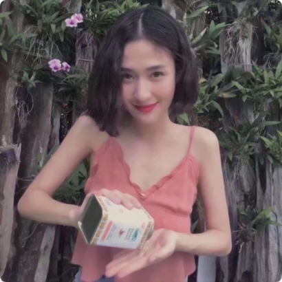 10张氛围感拉满！复古意境风女生QQ头像合集