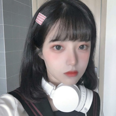 30张高清小清新短发女生头像 氛围感拉满的日常头像合集